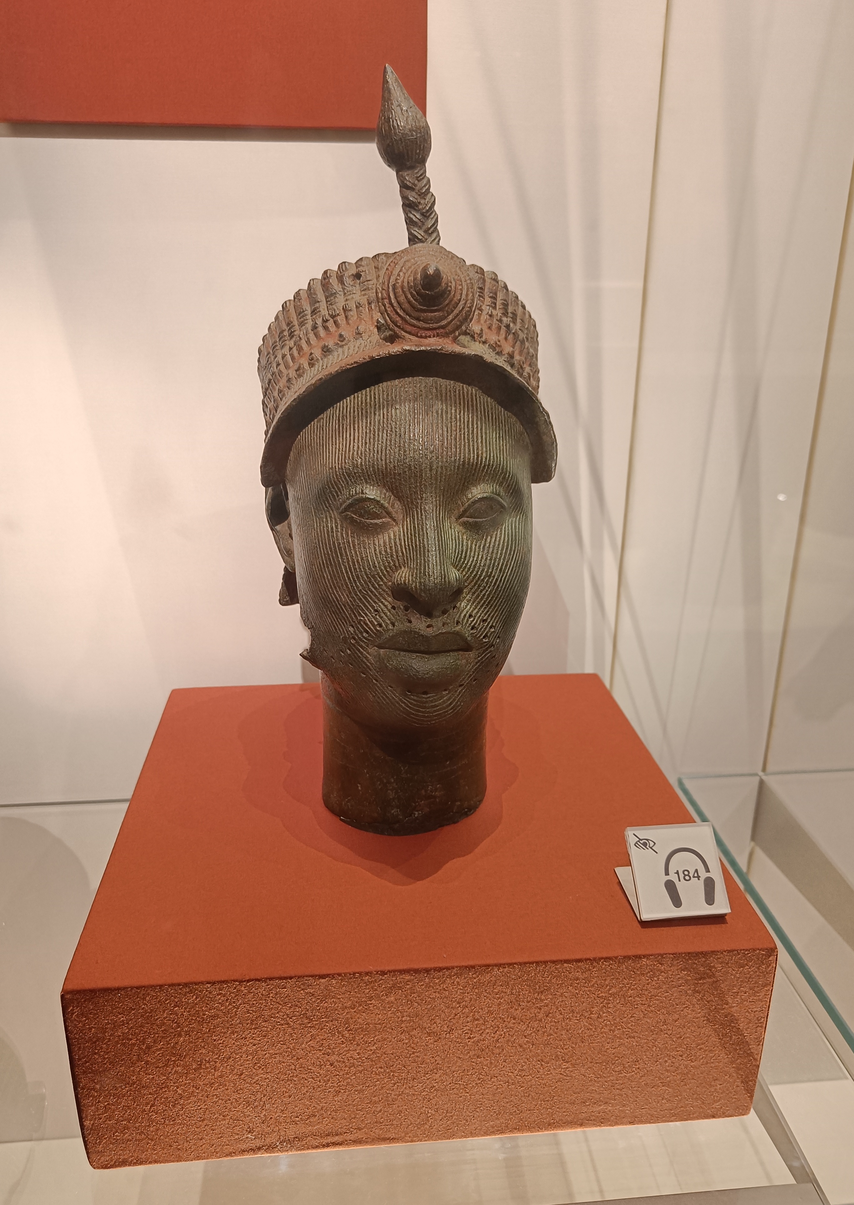 Image 1: The Ifẹ̀ head exported by journalist Henry Maclear Bate in 1939, now on display at the British Museum. Photograph by Tomos Llywelyn Evans.