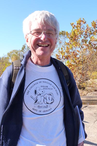Bill Luebke ('68) sporting a rather stylin' geology shirt! 