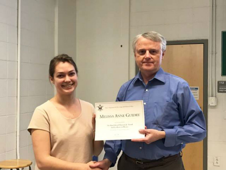 2017 Don E. Harrison Prize awardee Melissa Guidry with physics chair Dr. Tracy