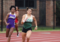 A W&amp;M runner at the Colonial Relays