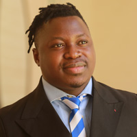 Portrait photograph of Olanrewaju Lasisi 