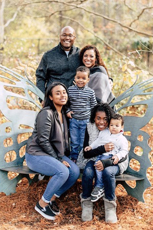 Donté Lewis ’03 and Nicole Lynn Lewis '03 with their children. They added a baby boy to the family in May. (Courtesy of Nicole Lynn Lewis)