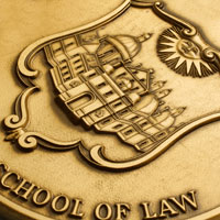 A close shot of the W&M Law School medallion