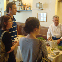 Learning how to make pesto genovese at Zeffirino in Genoa 