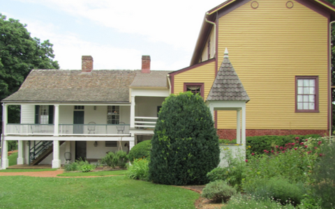 On the left is James Monroe's 1818 presidential guest house, long believed to be the surviving wing of the 1799 main house. On the right is the house built by the Massey family, who were later owners of the property.