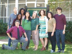 Homecoming picture in front of Murray House