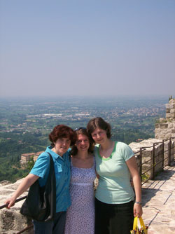 Francesca with her aunt and second cousin in Veneto. They both speak the local dialect and were involved in Francesca's Murray Project