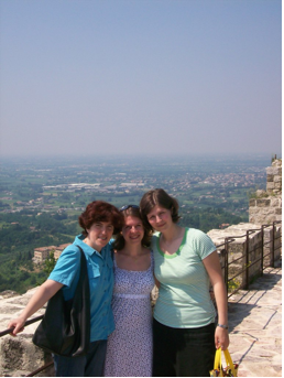 With my aunt Lucia and my cousin Elisa on the walls of the Asolo Castle, Veneto