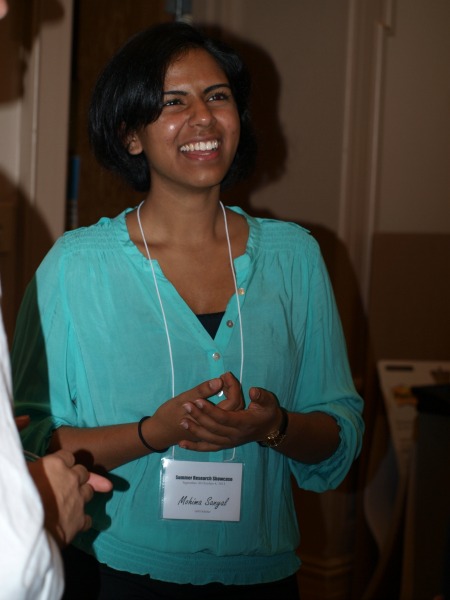 Mohima discussing her summer research.