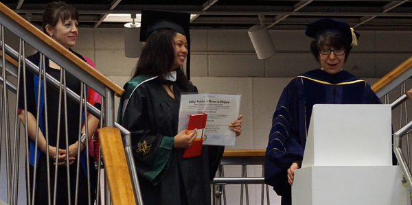 Claudia Coronel, Art History, Marketing minor