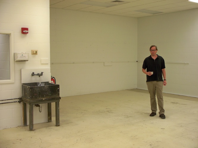 Prof John Lee in Andrews 214. This room is currently used for 2D foundations and was the printmaking studio in the 80's.