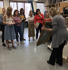 Art History students with Colonial Williamsburg conservationist Shelly Svoboda