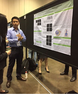 Image 2. Xiaopeng Sun ’19 participates during an ASBMB poster session, where P.I.s, graduate students, and undergraduates presented their work to the scientific community. Xiaopeng will start a Ph.D. program at Vanderbilt University in August 2019.