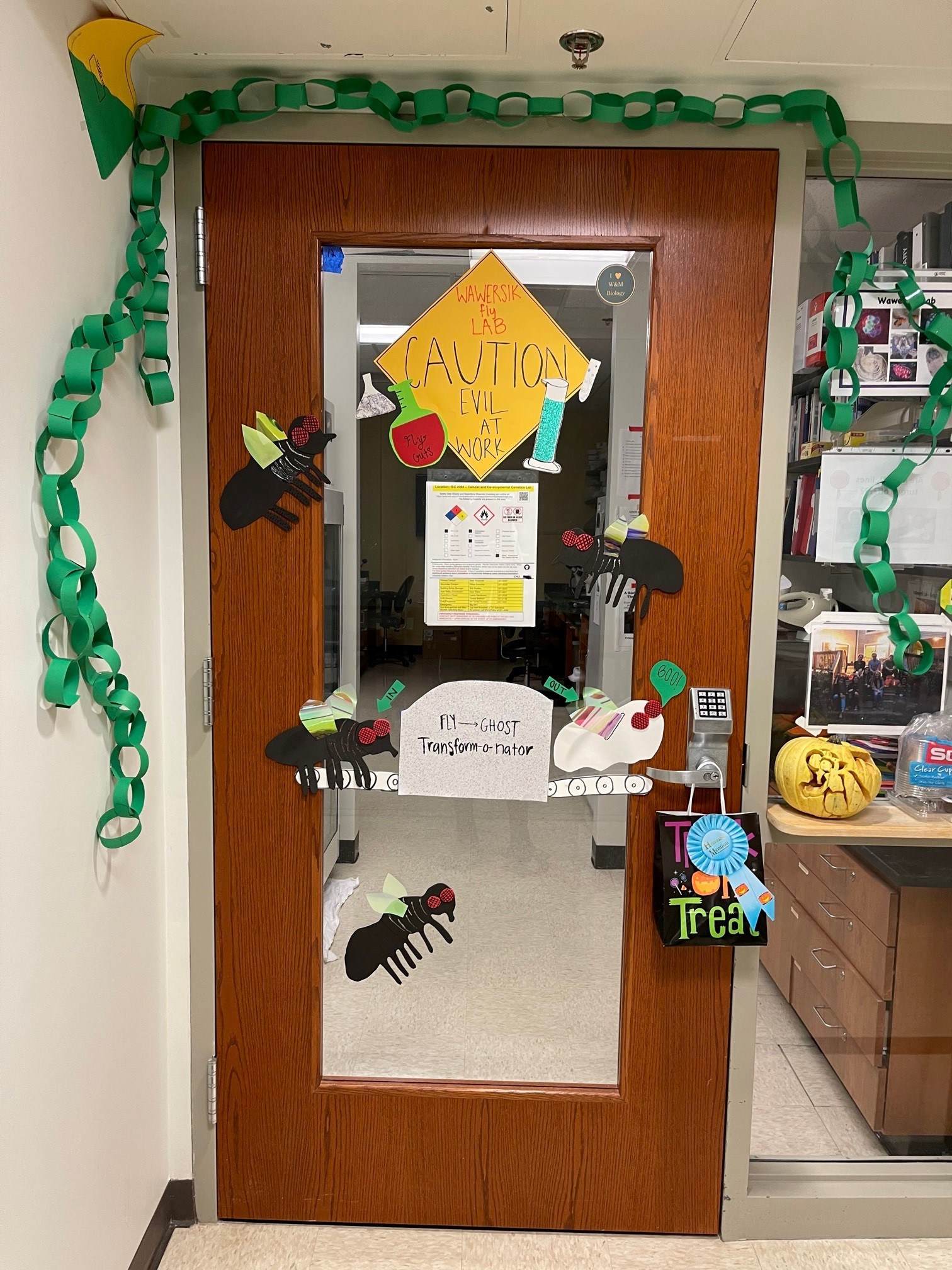 halloween-door-wawersik-lab.jpg