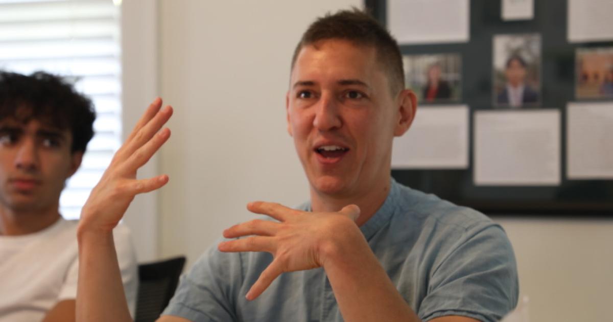 Vox journalist shares lessons from solutions-oriented reporting ...