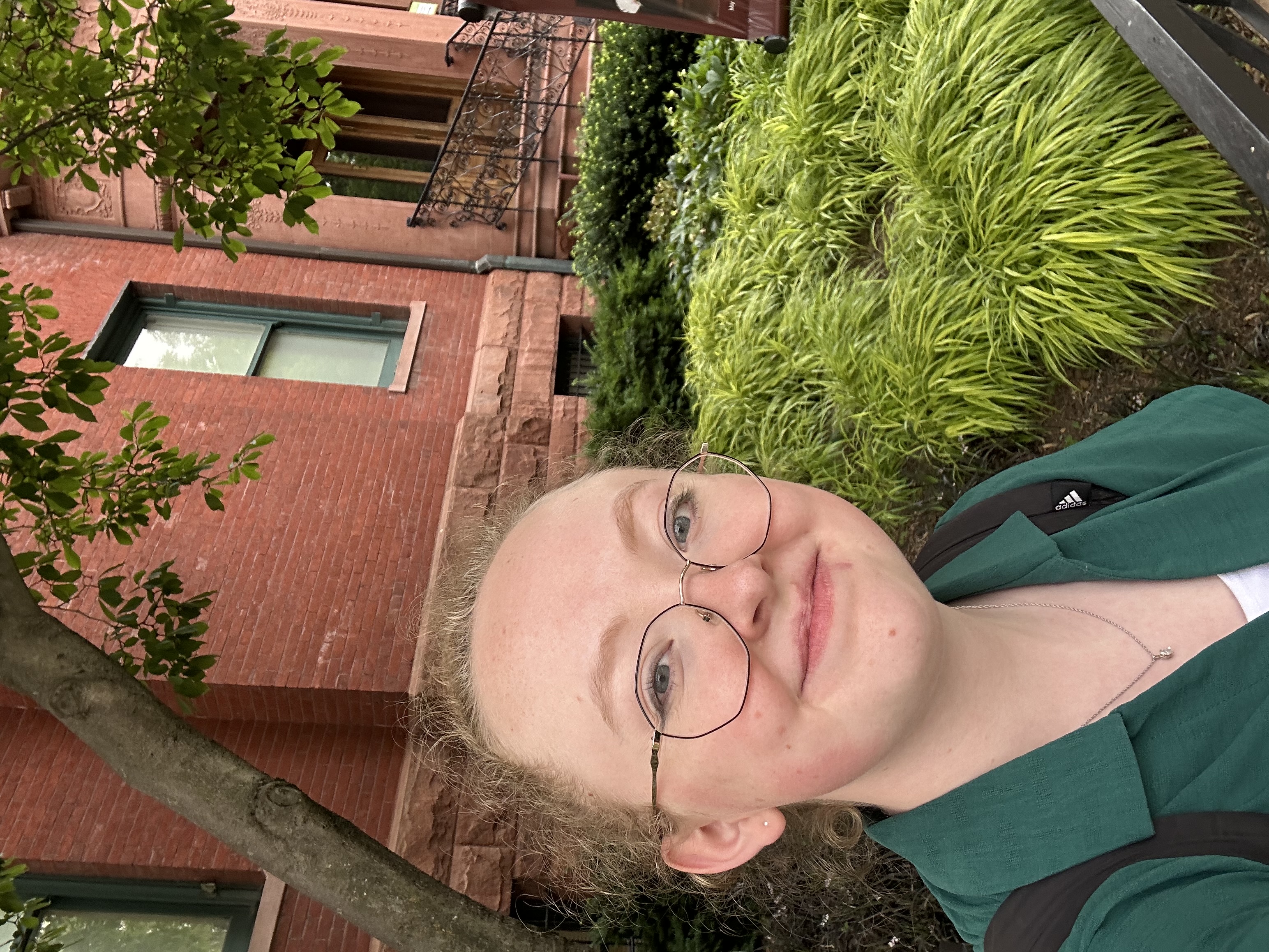 For senior Andi Ko, serving as a Woody Intern at the Phillips Collection in Washington, DC, combined her passions for library sciences and history, "fulfilling library kid dreams." (Courtesy photo)