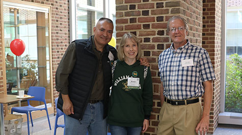 Phil ’90/91 and Kristen Adams Smith ‘94 and Chris Abelt