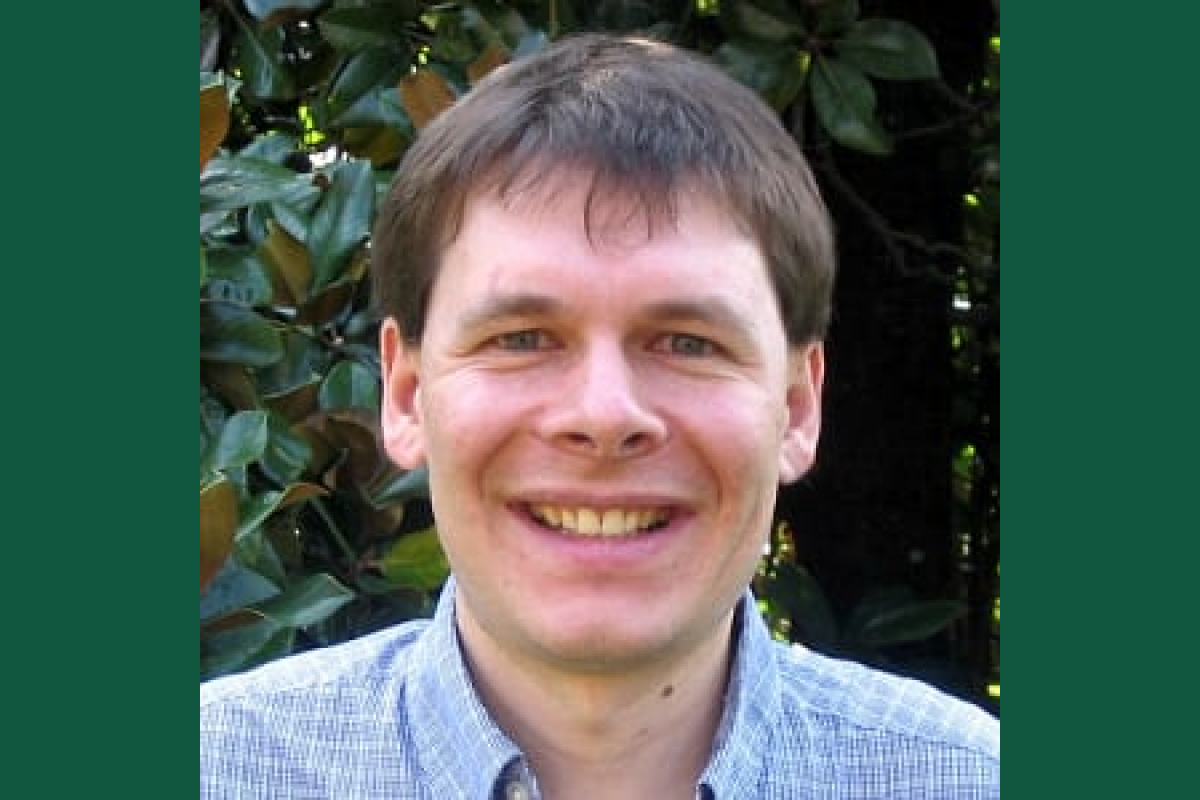 William &amp; Mary Professor of Physics Seth Aubin