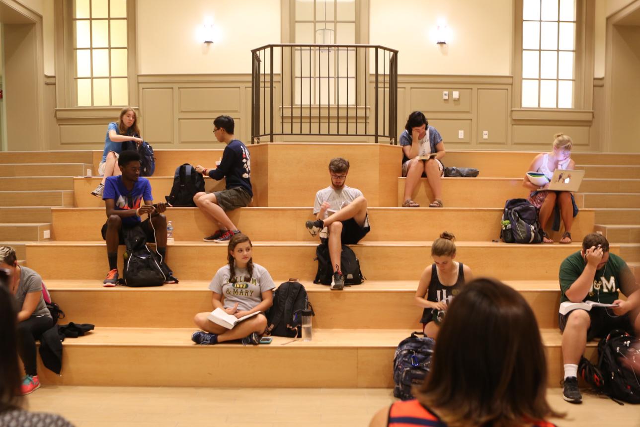 William & Mary students studying in Tucker Hall