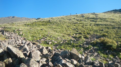 2 climbers on horizon