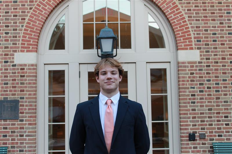 Davey Mazur ‘28, declared environment & sustainability and finance double major