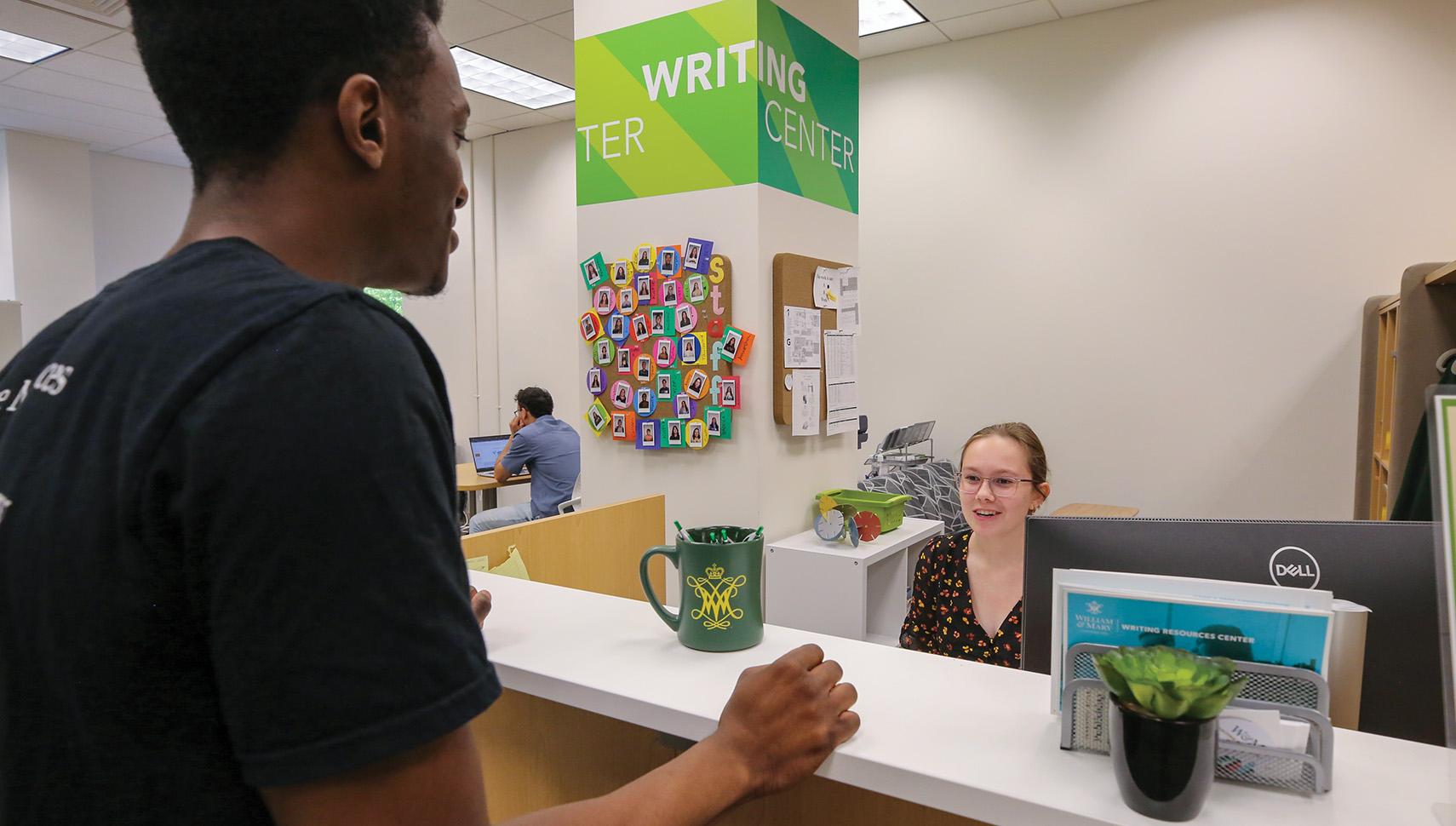 William & Mary Students at the Writing and Communication Center