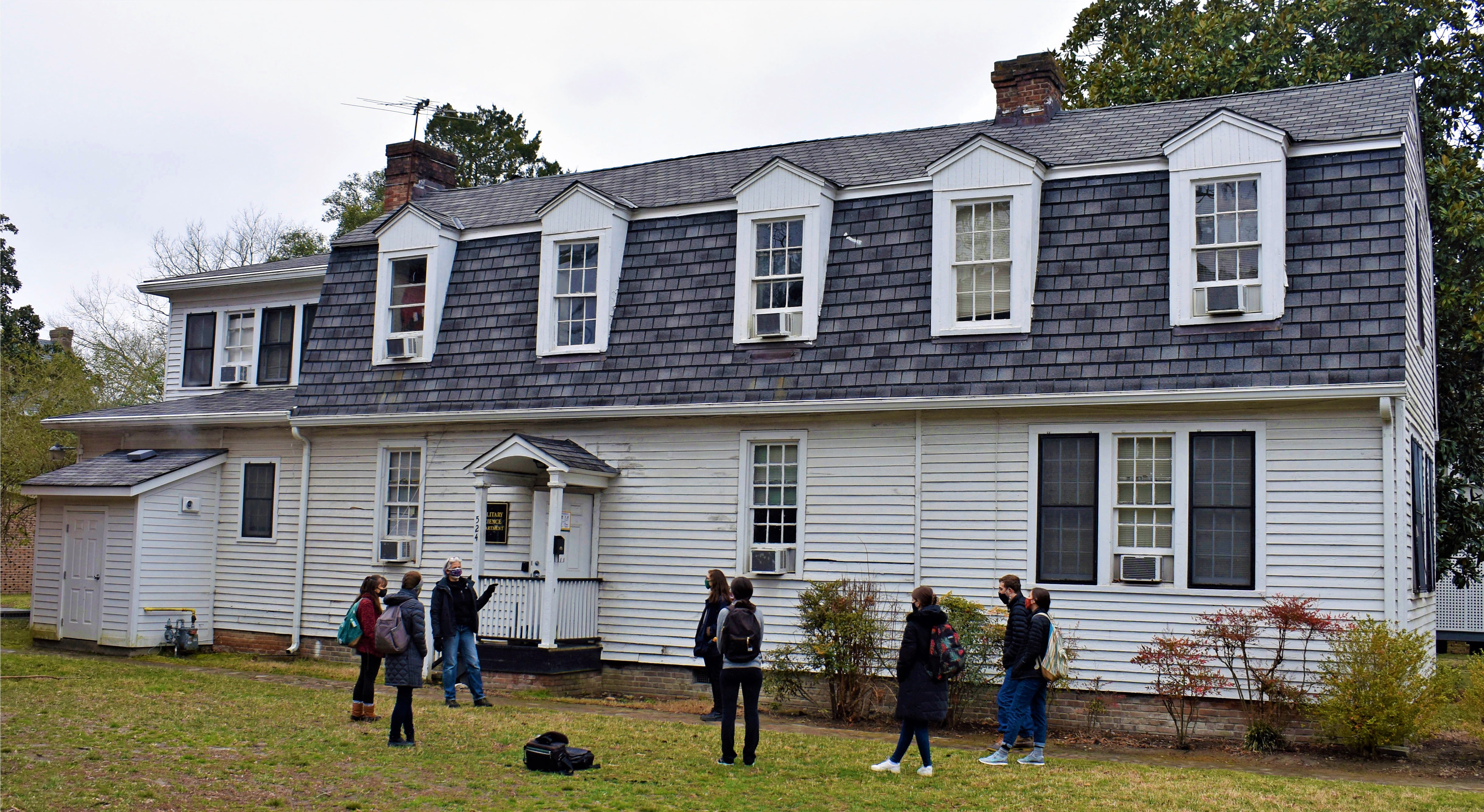 Early American Architecture Students at Bray-Digges House. Students in Prof. Lounsbury's class, learned the basic fundamentals of how to “read” a building to understand the social and cultural intentions of those who commissioned or built it, how it may have been altered over the years to fit new patterns of use, and the historical implications of those changes.