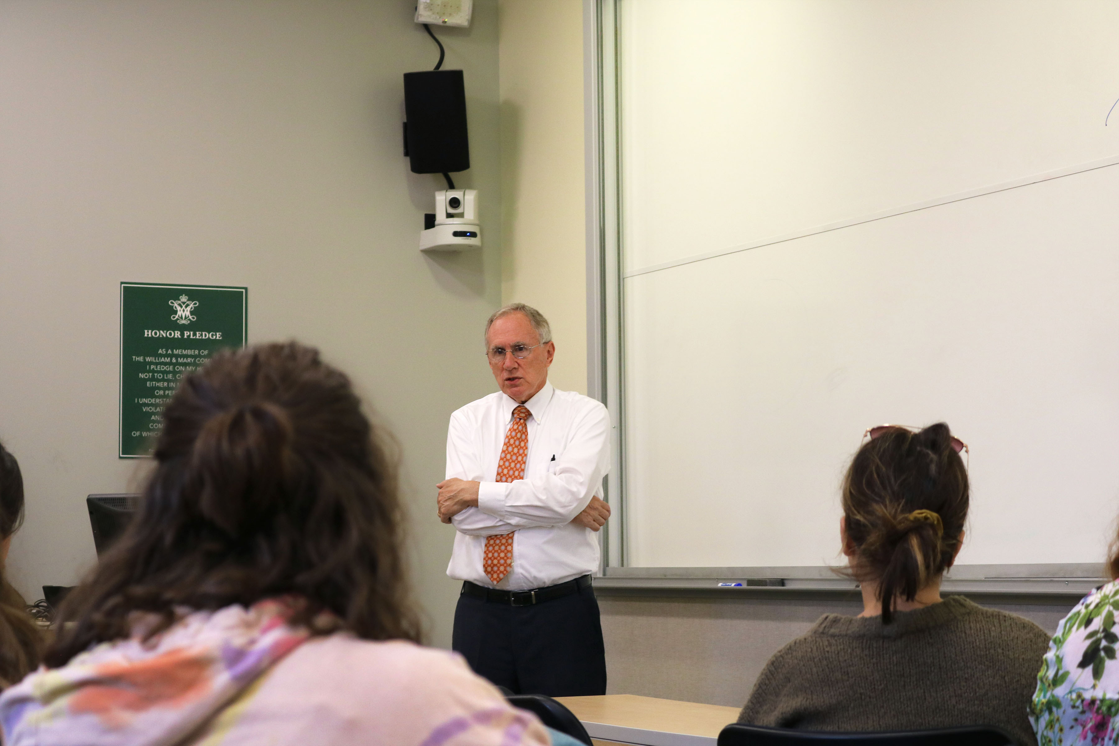 Mr. Travers speaks with MPP students in Professor Alexandra Joosse’s class Leading Change