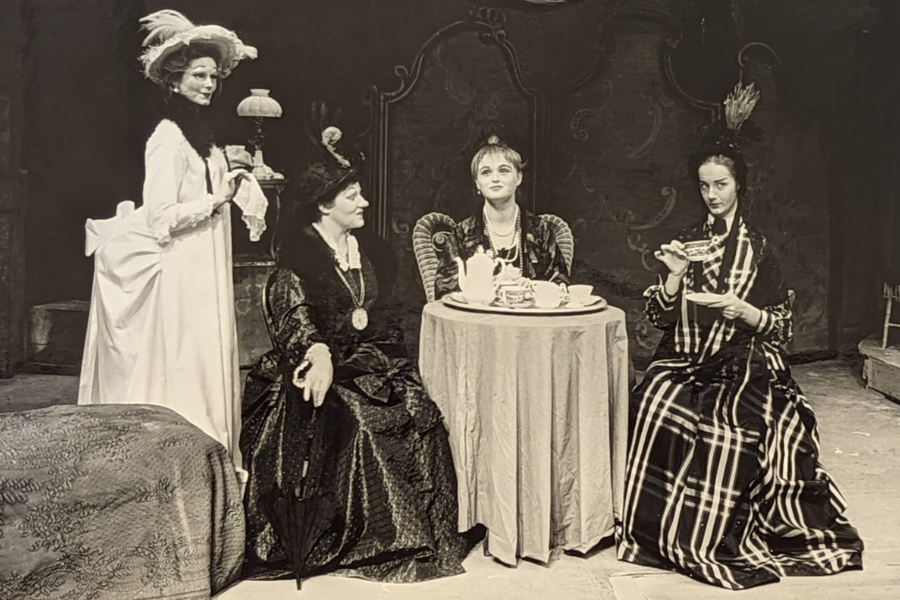 Linda Lavin as MME. Josephine, the Madwoman of La Concorde in "The Madwoman of Chaillot" (1958)