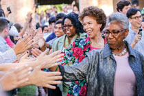 Karen Ely ’71, Janet Brown Strafer ’71, M.Ed. ’77 and Lynn Briley ’71 welcomed the Class of 2021 to William & Mary.