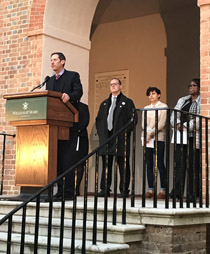 Rabbi Gershon Litt speaks at the vigil. (Photo by Erin Zagursky)