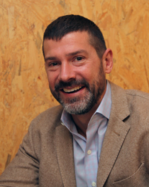 Shawn Boyer’s ’94 latest startup, goHappy, aims to get users to make face-to-face plans rather than using technology to bond.