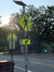 One of the new crosswalk beacons on Jamestown Road (WYDaily/Courtesy of W&M News)