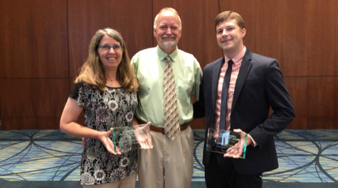  trio of VIMS scientist show off their Governor's Technology Award