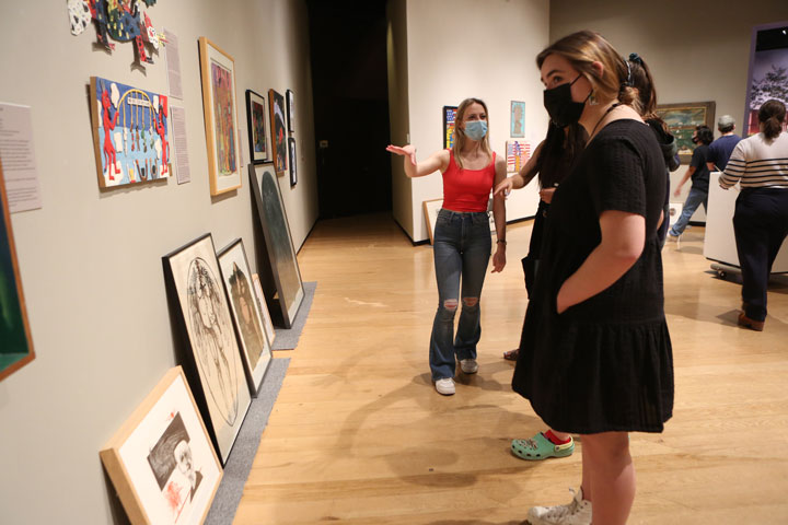 Art history students get hands-on curatorial experience at W&M's Muscarelle Museum of Art - Vimarsana News
