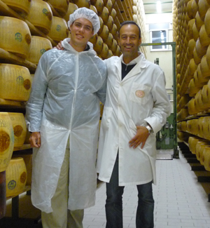 David with Nicola Bertinelli at the Bertinelli Dairy (Parma, Italy)
