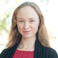 Headshot photo of Sarah Glosson.