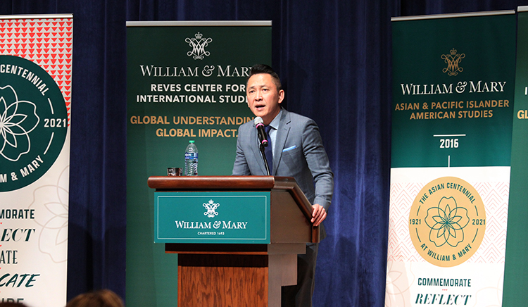 Viet Thanh Nguyen at Commonwealth Auditorium. (Photo by Tyler Lawrence)