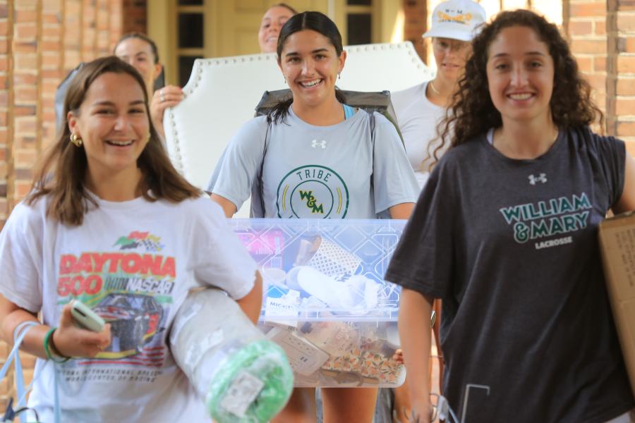 W&M's new undergrads include about 190 transfer students and 1,620 members of the Class of 2028.