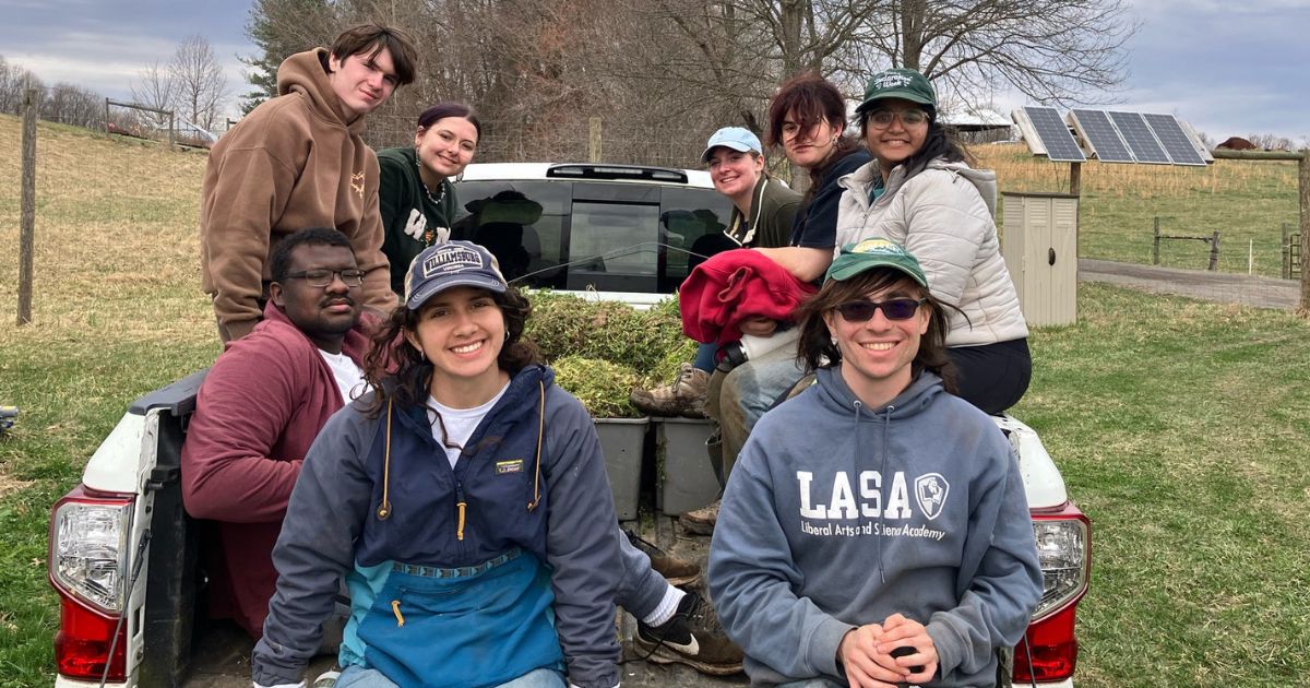 A week of connection and exploration: How William & Mary students spent ...