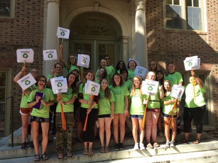 EcoReps advertise recycling during freshman move-in