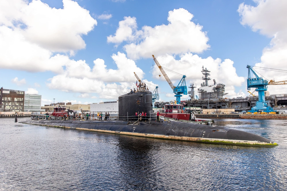 USS New Hampshire (SSN 778) at Norfolk Naval Shipyard. Photo by Shelby West.