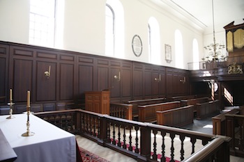 Wren Chapel altar