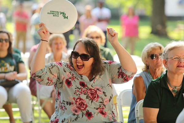 frisbee_signed_by_rowe_convocation_employee